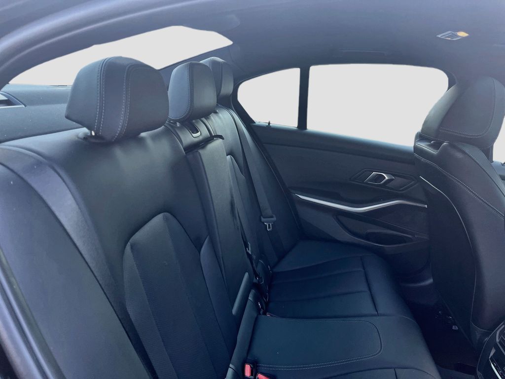 Used 2024 Black BMW M340i image 28