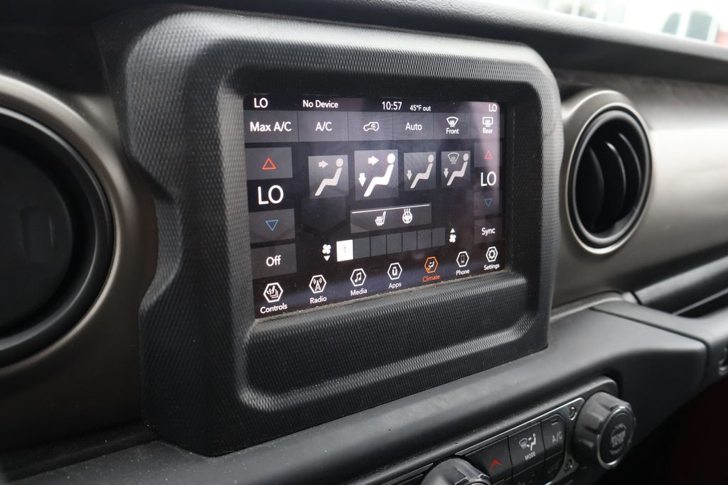 Thumbnail: 2019 Jeep Wrangler - 25