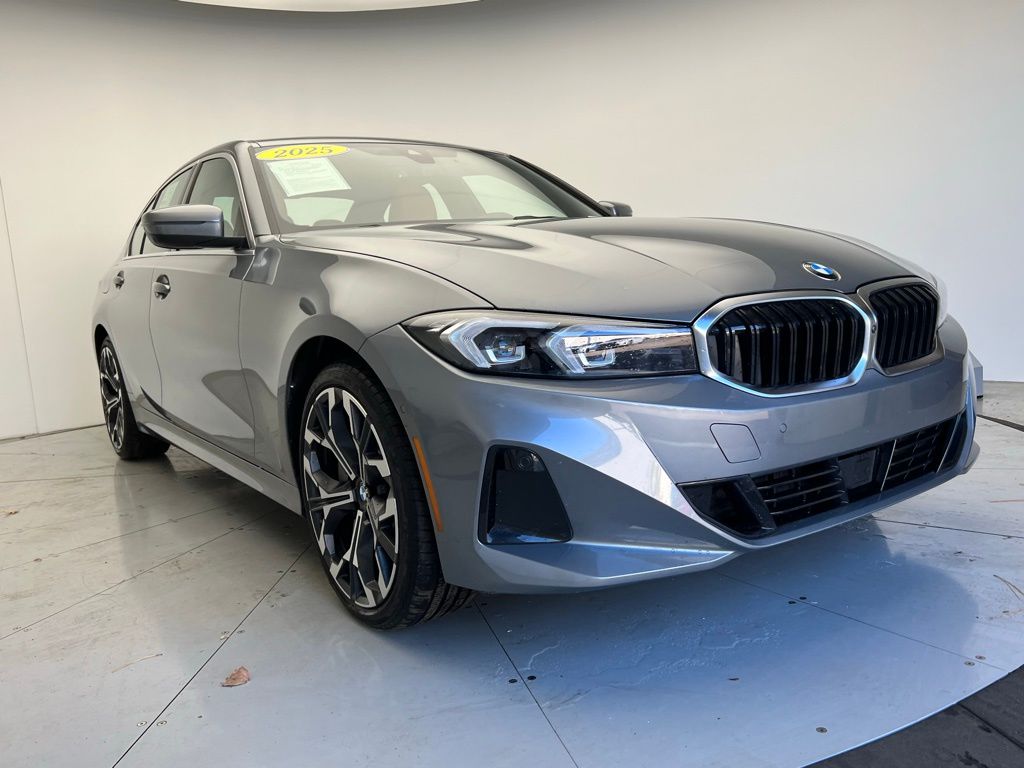 Thumbnail: 2025 BMW 3 Series - 2