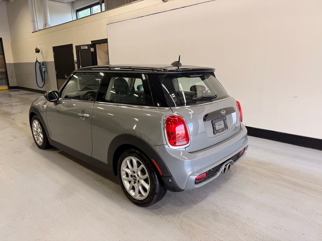 Thumbnail: 2020 MINI Cooper - 3