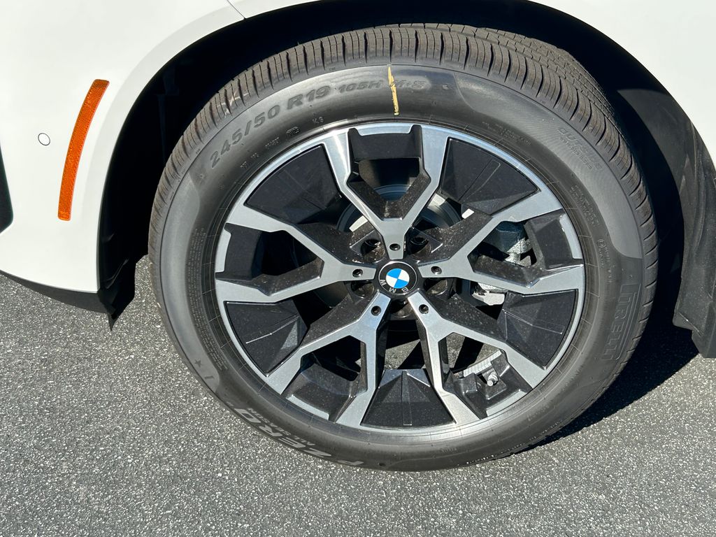 Thumbnail: 2025 BMW X3 - 3