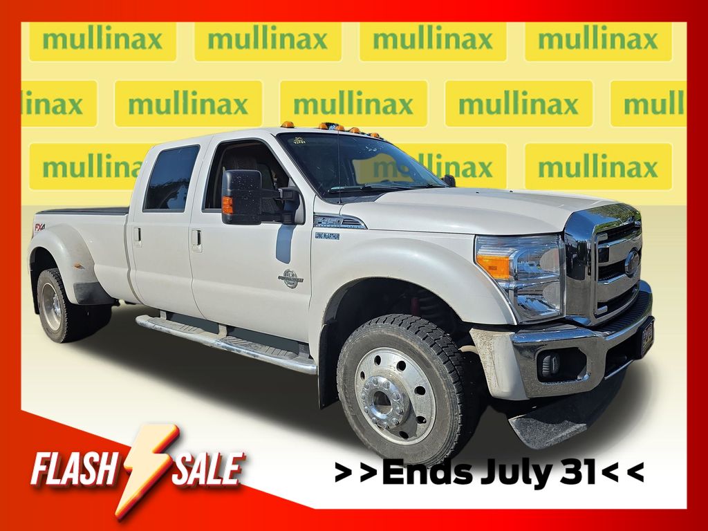 White Platinum Metallic Tri-Coat 2016 Ford F-450 Super Duty Pickup Truck Four-Wheel Drive 6-Speed Automatic