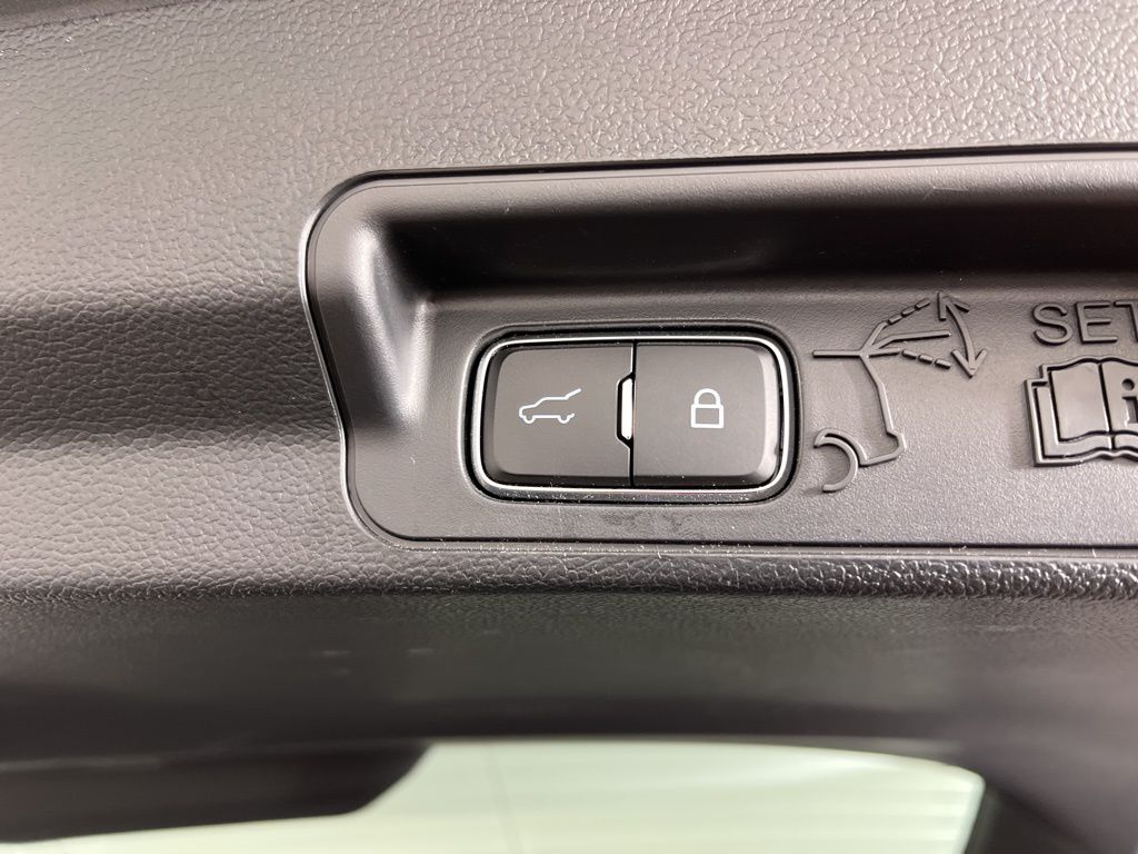 Thumbnail: 2023 Ford Explorer - 12