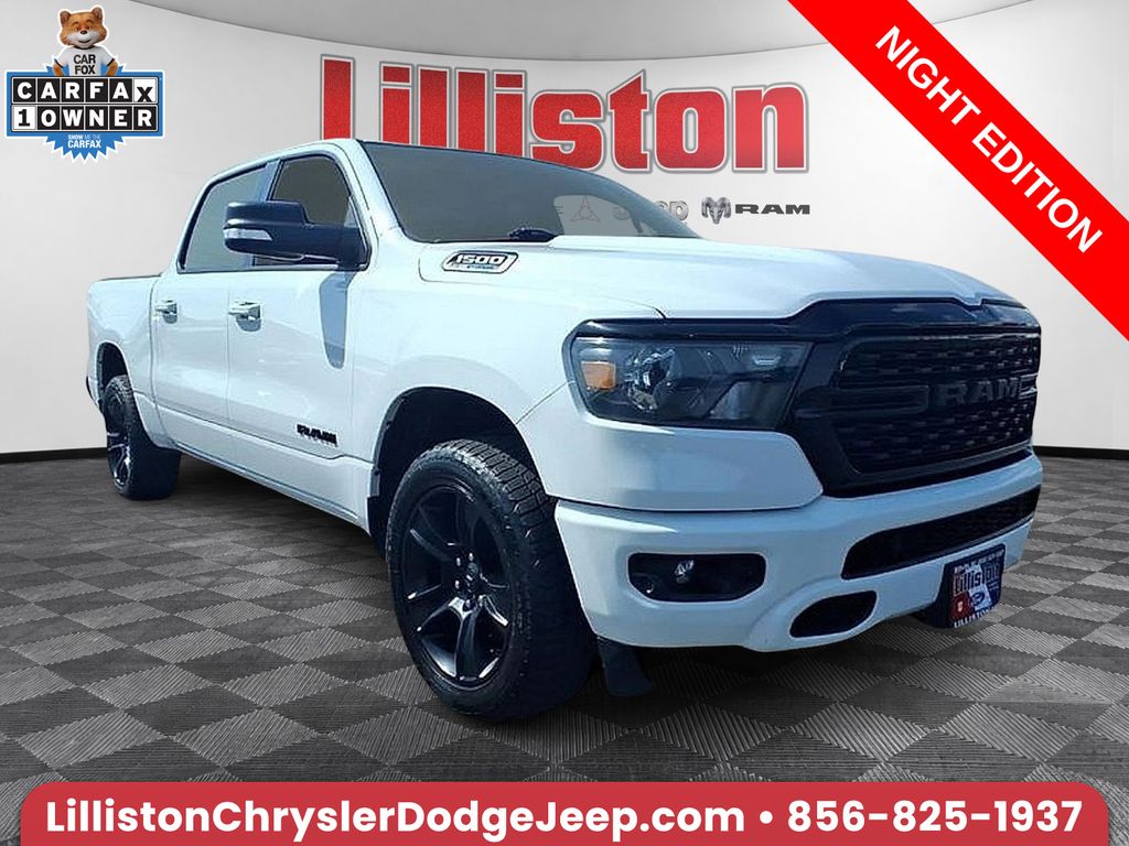 Bright White Clearcoat 2022 RAM 1500 Big Horn Crew Cab 4WD Pickup Truck Four-Wheel Drive 8-Speed Automatic