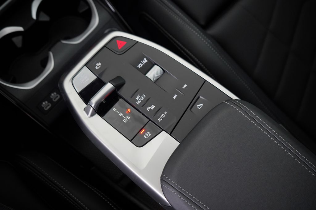 Thumbnail: 2026 BMW X1 - 18