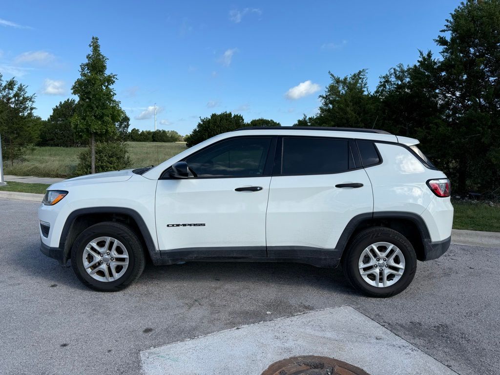 Thumbnail: 2017 Jeep Compass - 10
