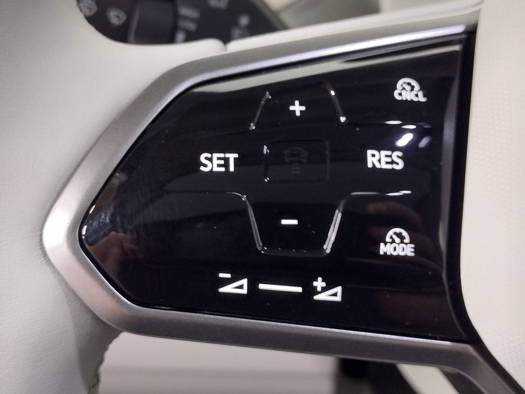 2025 Volkswagen ID. Buzz Pro S Plus