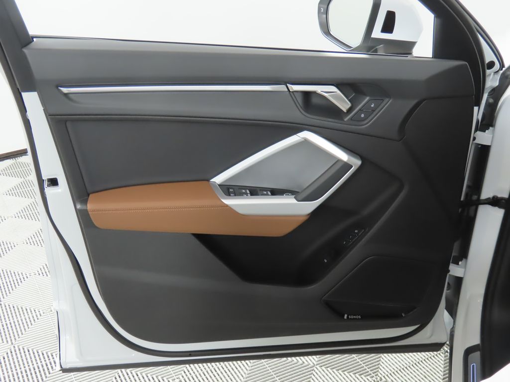 Thumbnail: 2025 Audi Q3 - 28