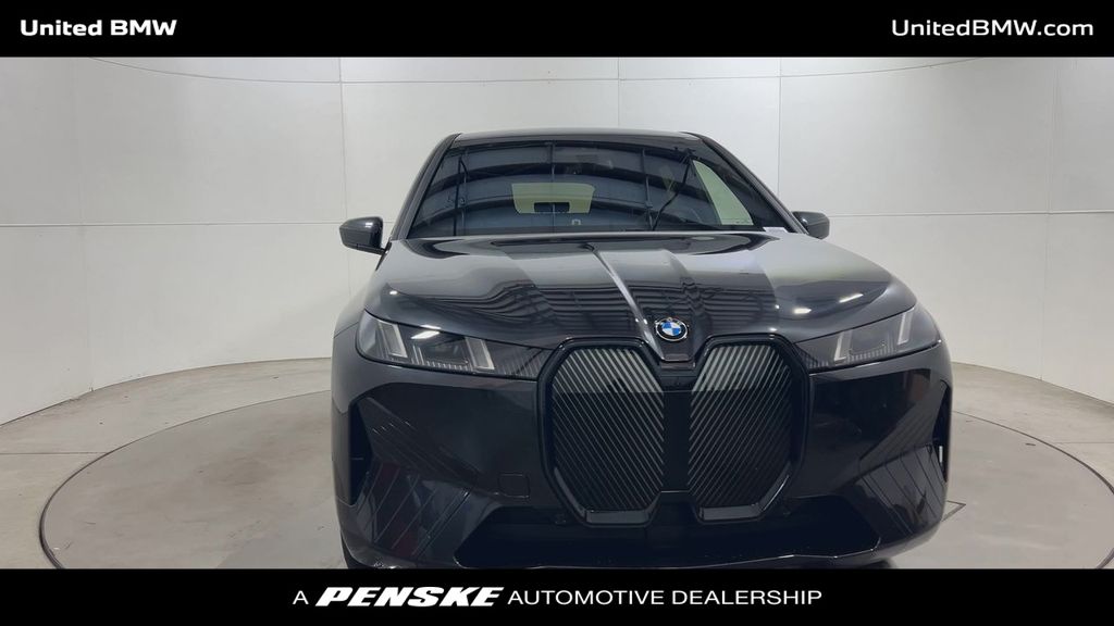 Thumbnail: 2026 BMW iX - 3