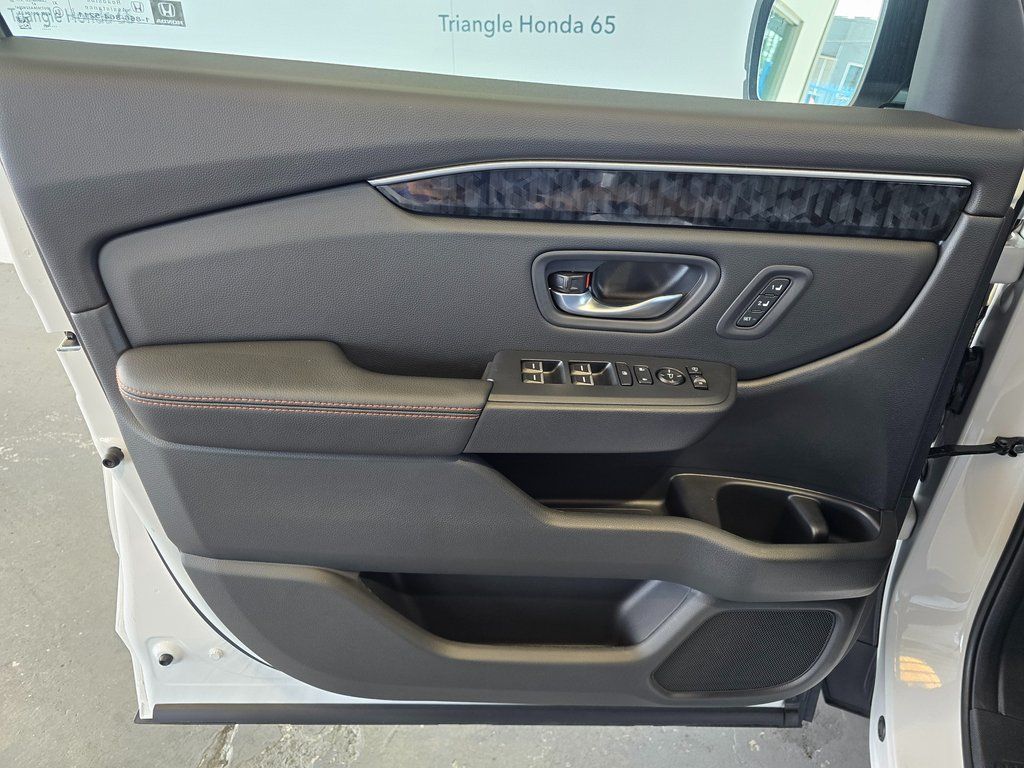 Thumbnail: 2026 Honda Passport - 32