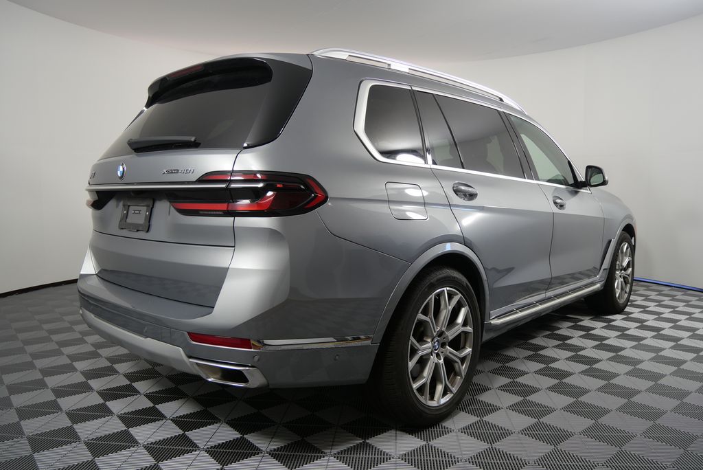 2025 BMW X7 xDrive40i 4