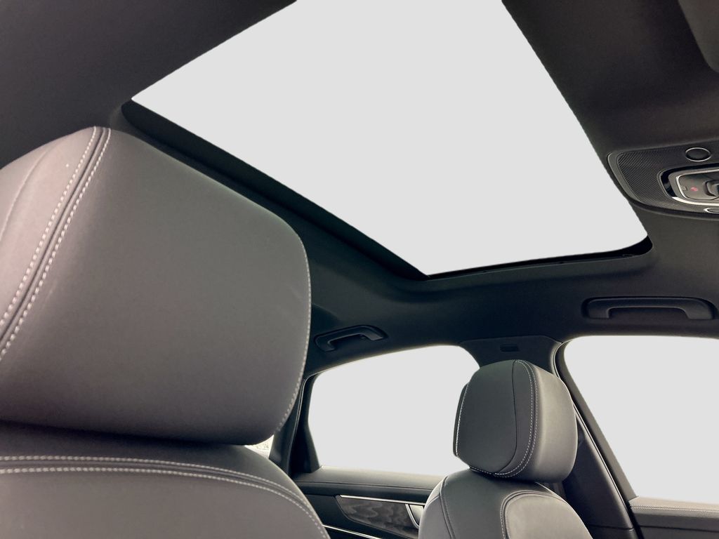 Thumbnail: 2025 Audi A6 - 17