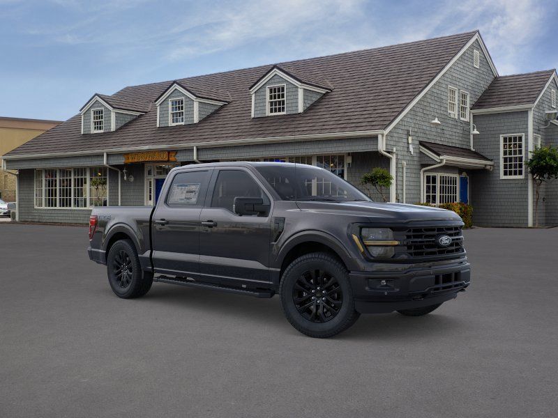 New 2025 Black Ford XLT image 7