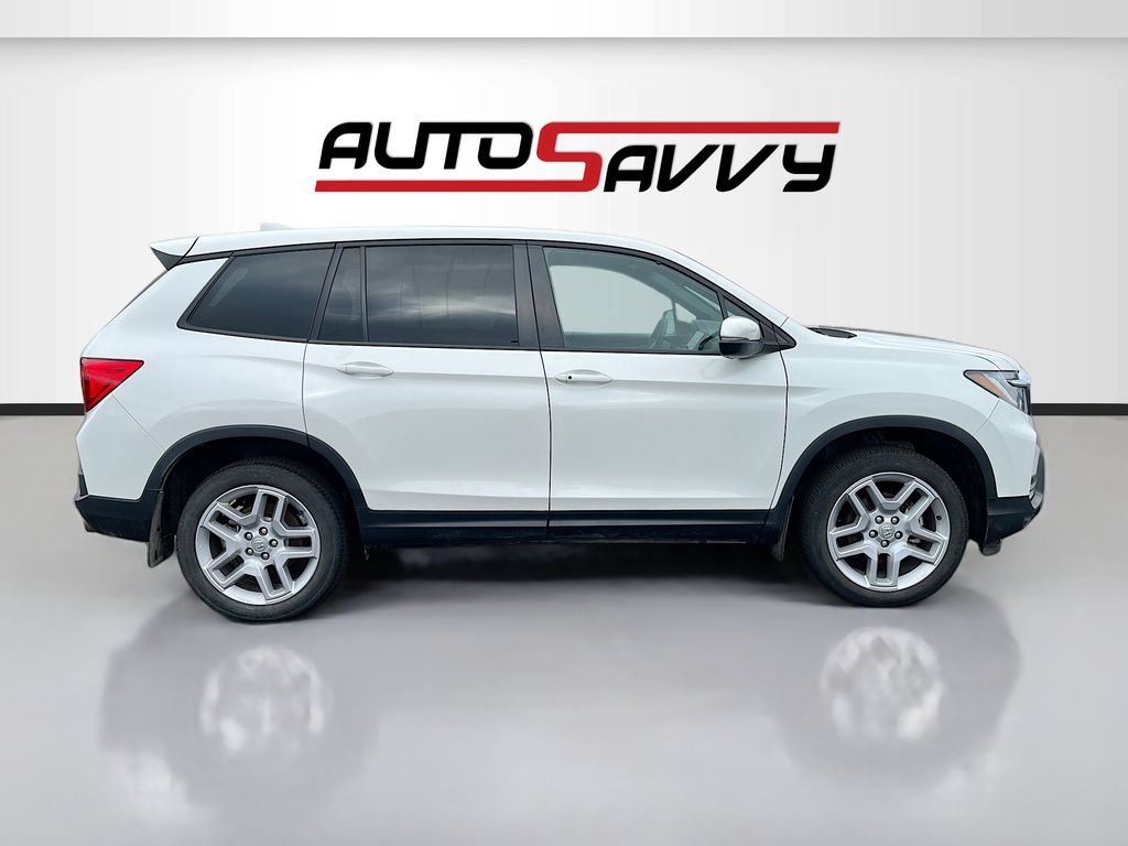 Used 2024 White Honda EX-L image 8
