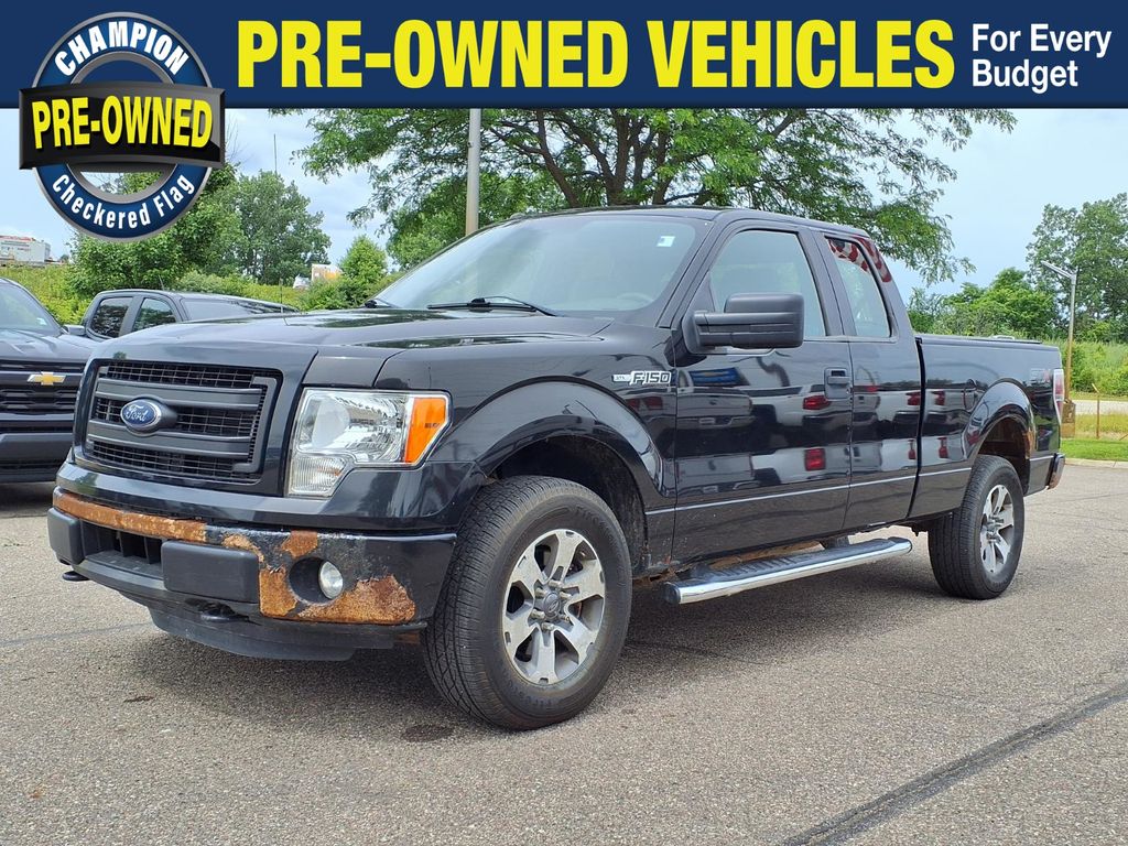 Tuxedo Black Metallic 2014 Ford F-150 Pickup Truck Four-Wheel Drive 6-Speed Automatic