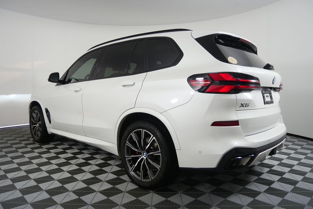 Thumbnail: 2024 BMW X5 - 5