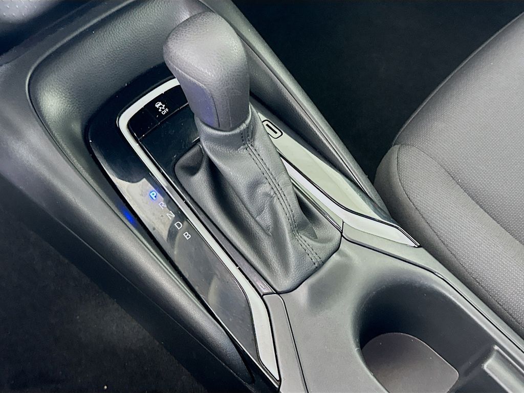 2023 Toyota Corolla LE 16