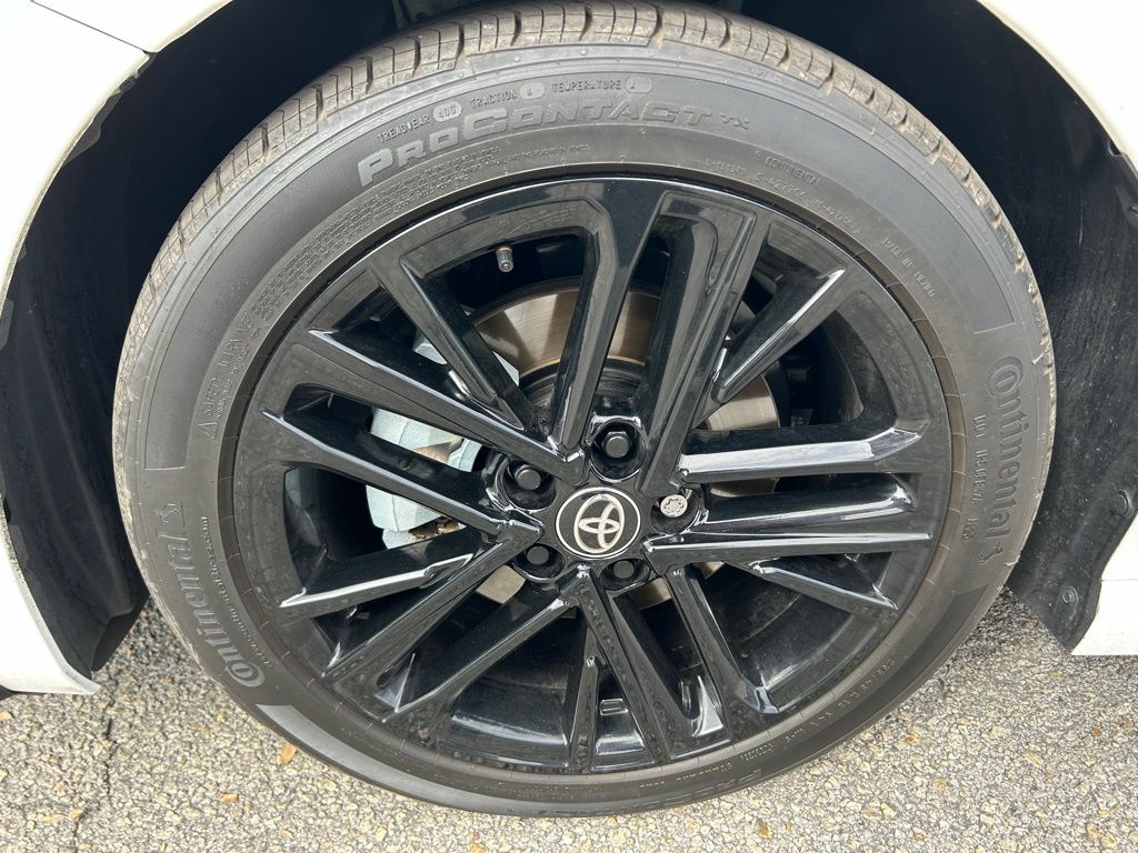 Thumbnail: 2025 Toyota Camry - 9