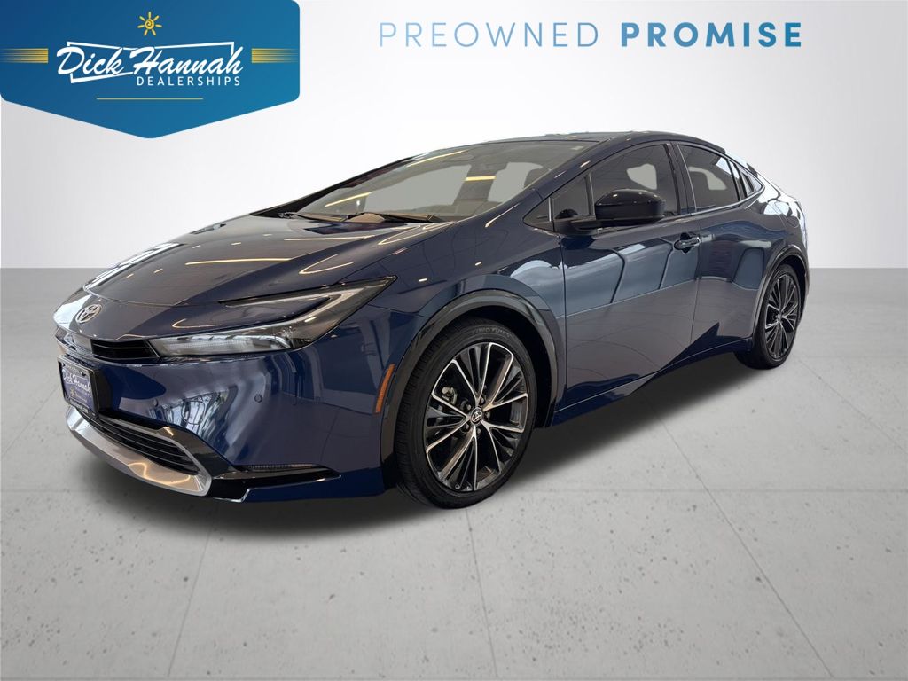 2025 Toyota Prius XLE