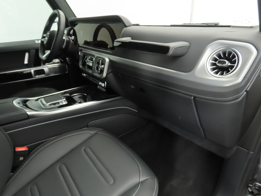 Thumbnail: 2025 Mercedes-Benz G-Class - 18