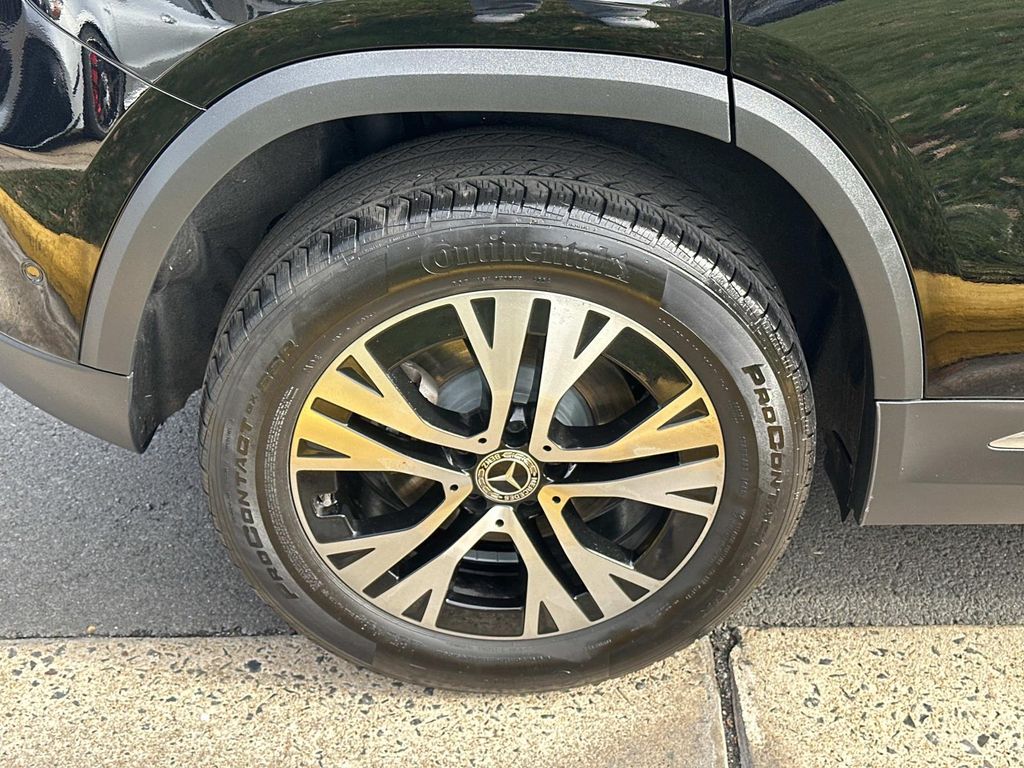 Thumbnail: 2025 Mercedes-Benz GLA - 16