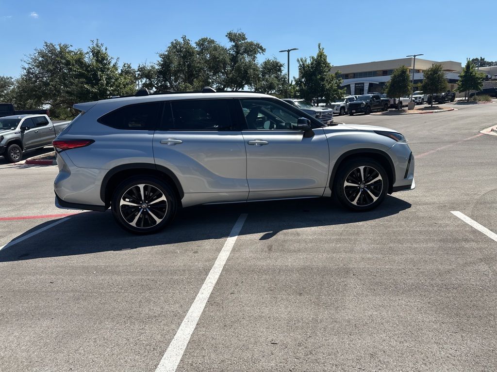 Used Car 2021 Toyota Highlander  Xse For Sale Under $40,000 In Austin, Texas