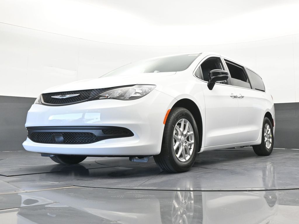 New 2026 Bright White Clearcoat Chrysler LX image 51