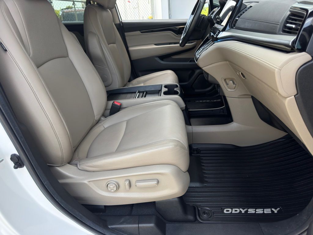 2024 Honda Odyssey Touring White at DeMontrond Ford