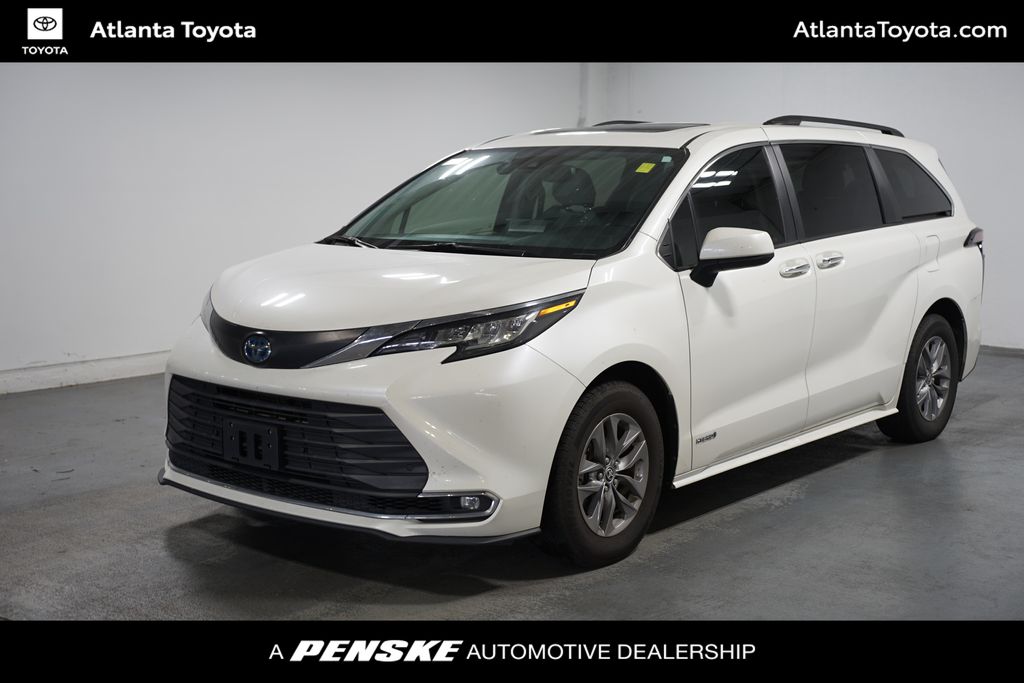 Thumbnail: 2021 Toyota Sienna - 1