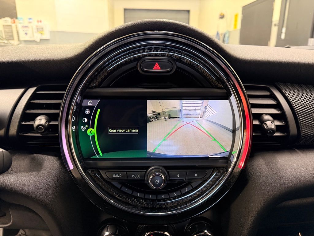 Thumbnail: 2021 MINI Cooper - 17