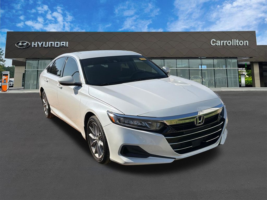 Used 2022 White Honda LX image 3