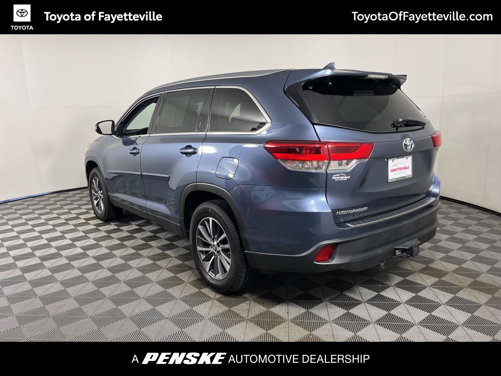 Thumbnail: 2019 Toyota Highlander - 3