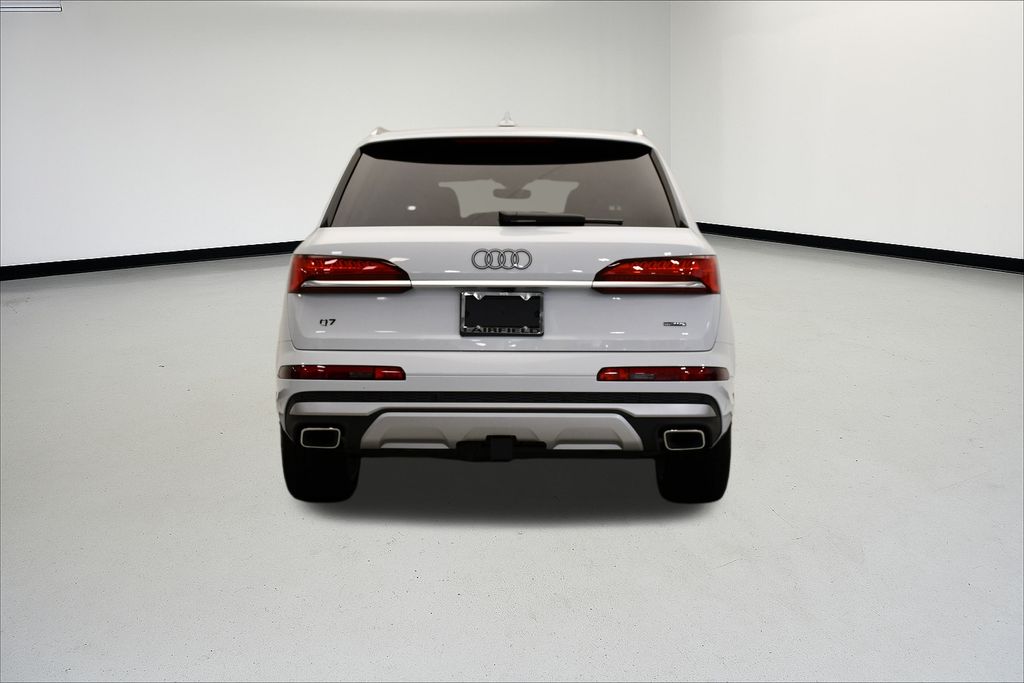 Thumbnail: 2025 Audi Q7 - 4