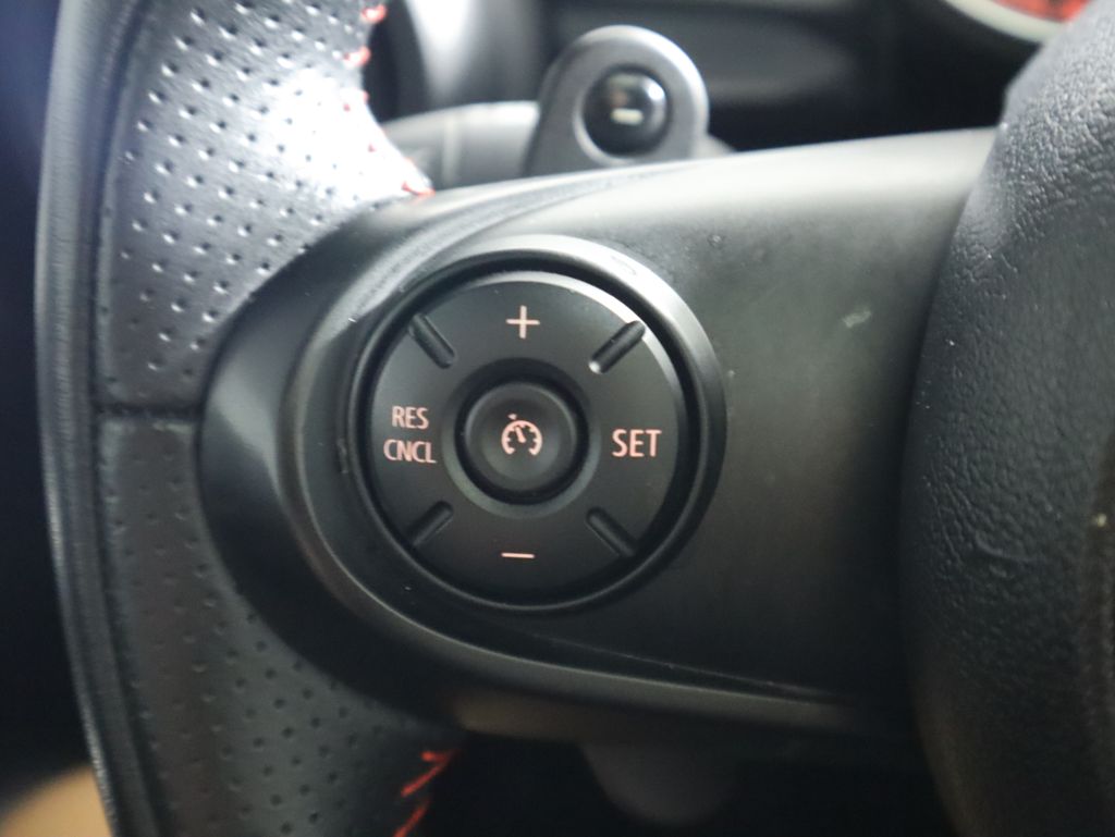 Thumbnail: 2019 MINI Cooper - 11