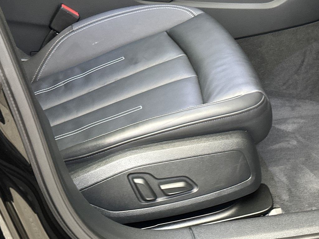 Thumbnail: 2023 Audi A4 - 12