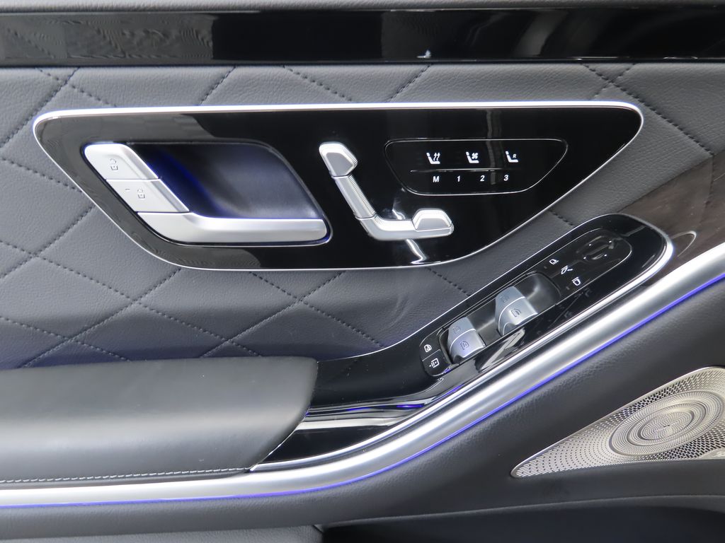 Thumbnail: 2022 Mercedes-Benz S-Class - 24