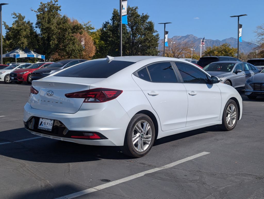 2019 Hyundai Elantra SEL 4