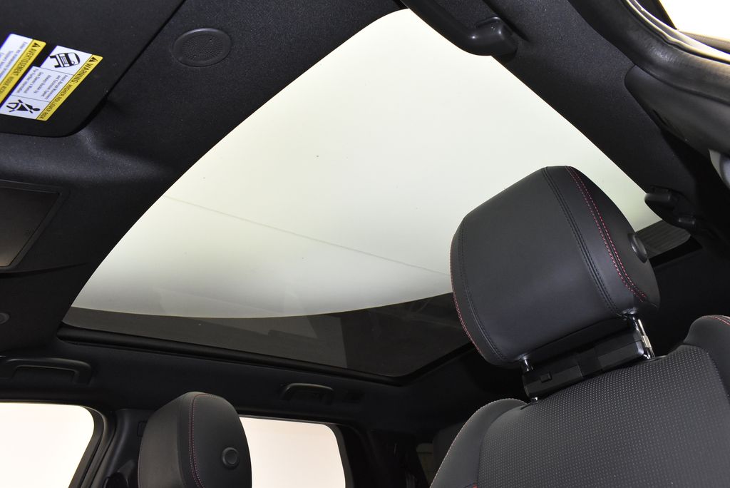 2021 Land Rover Discovery Sport R-Dynamic SE 15