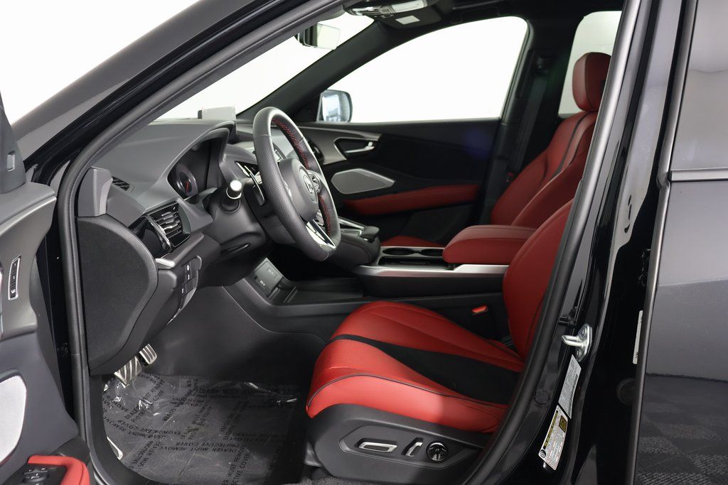 Thumbnail: 2025 Acura RDX - 5