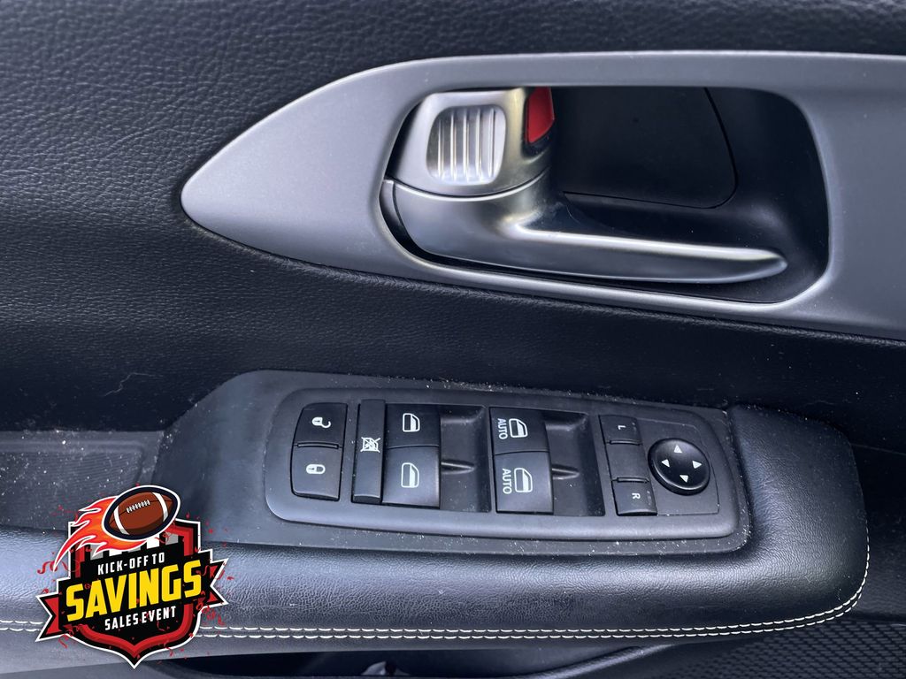 Used 2021 Chrysler Pacifica Van