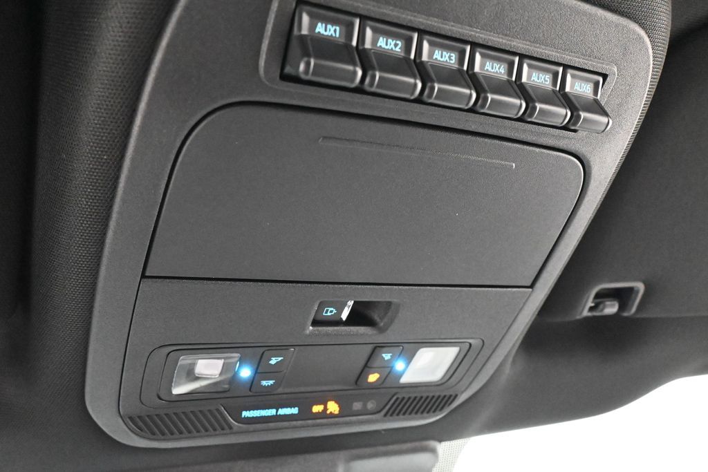 Used 2026 Black Metallic Ford Tremor image 29