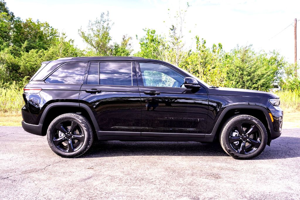 New Car 2025 Jeep Grand Cherokee  Limited For Sale Under $50,000 In Taylor, Texas