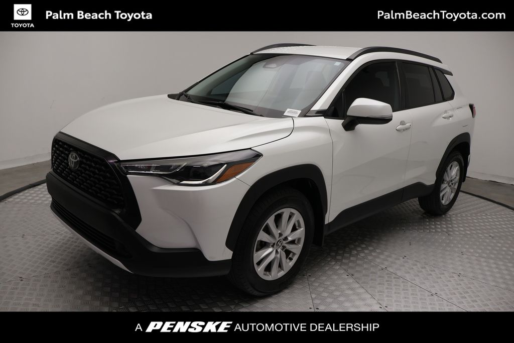 White (Wind Chill Pearl) 2024 Toyota Corolla Cross SUV / Crossover Front-Wheel Drive Continuously Variable Transmission