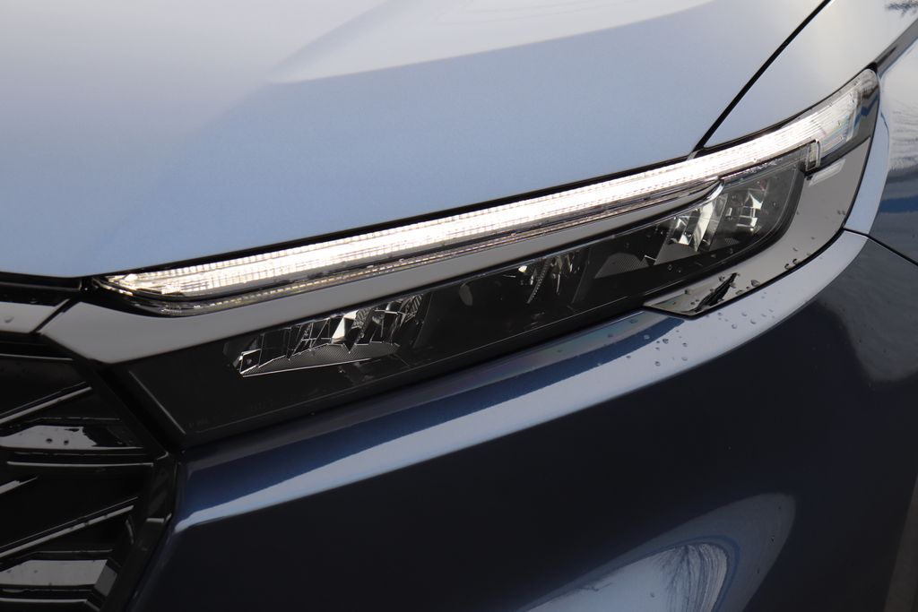 2025 Honda CR-V Sport Touring 9