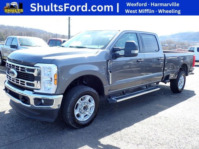 2025 Ford F-250 Super Duty XLT Crew Cab 4WD