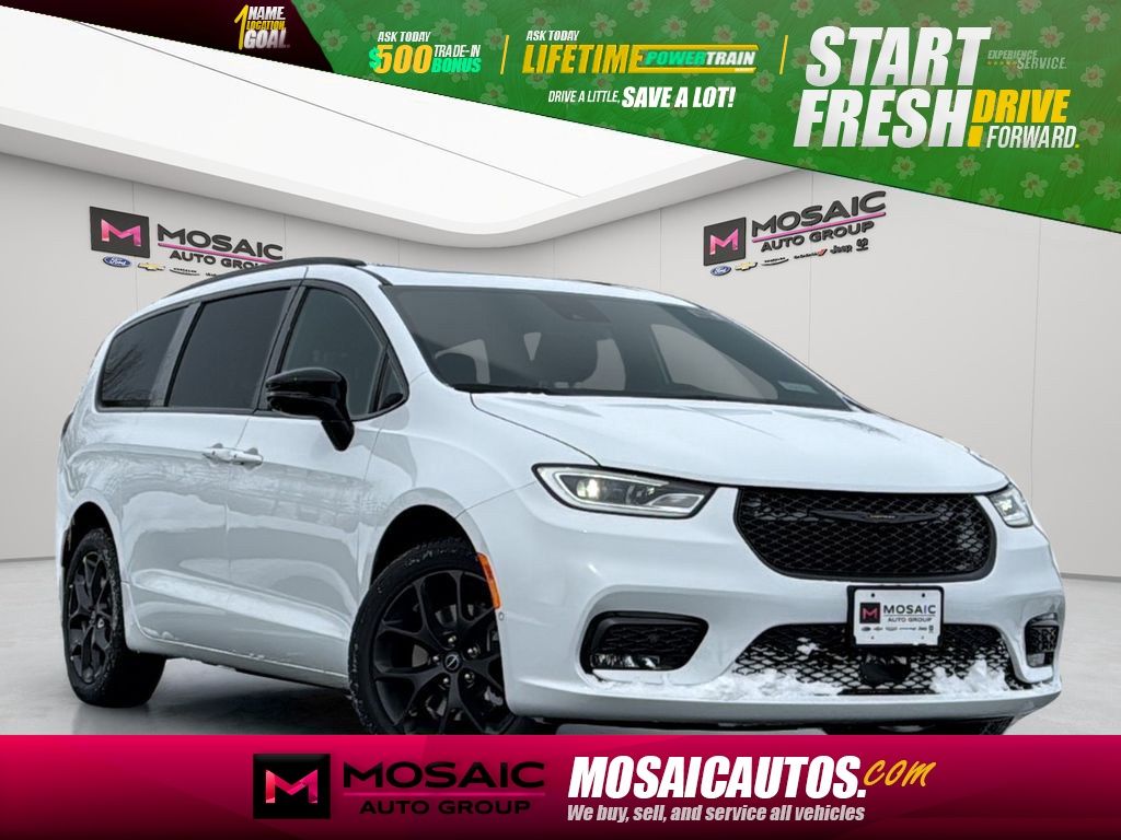 New 2026 Chrysler Pacifica Select Vans