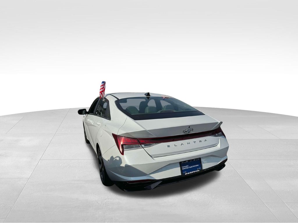 2022 Hyundai Elantra SEL 7