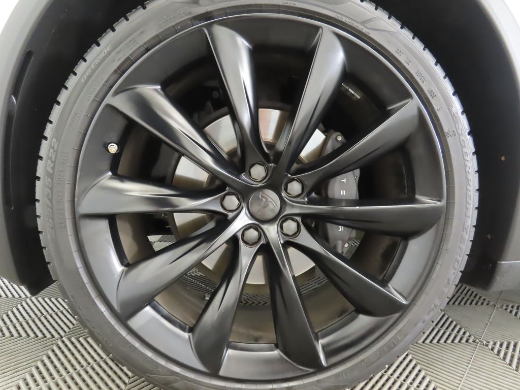 Thumbnail: 2020 Tesla Model X - 30