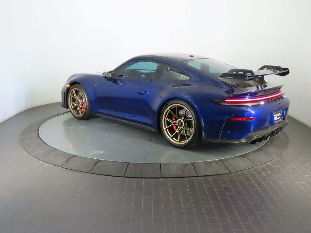 Thumbnail: 2026 Porsche 911 - 3