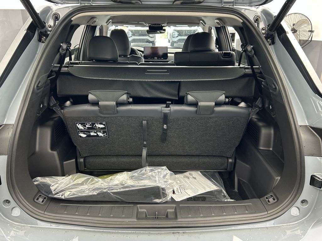 New 2026 Gray Mitsubishi SE image 44